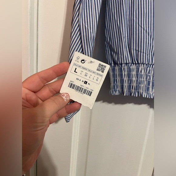 #6 ZARA • VERTICAL PINSTRIPE •BLOUSE NWT - Picture 6 of 7